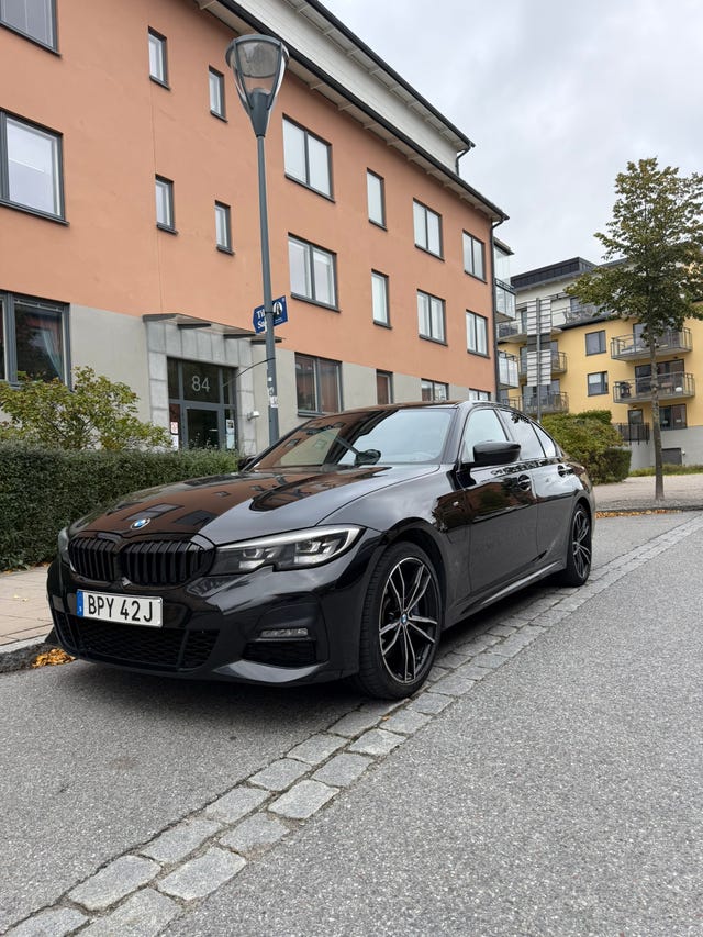 BMW 330e 2021