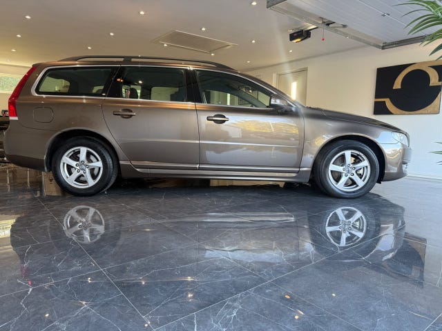 Volvo V70 2015 – bild 2