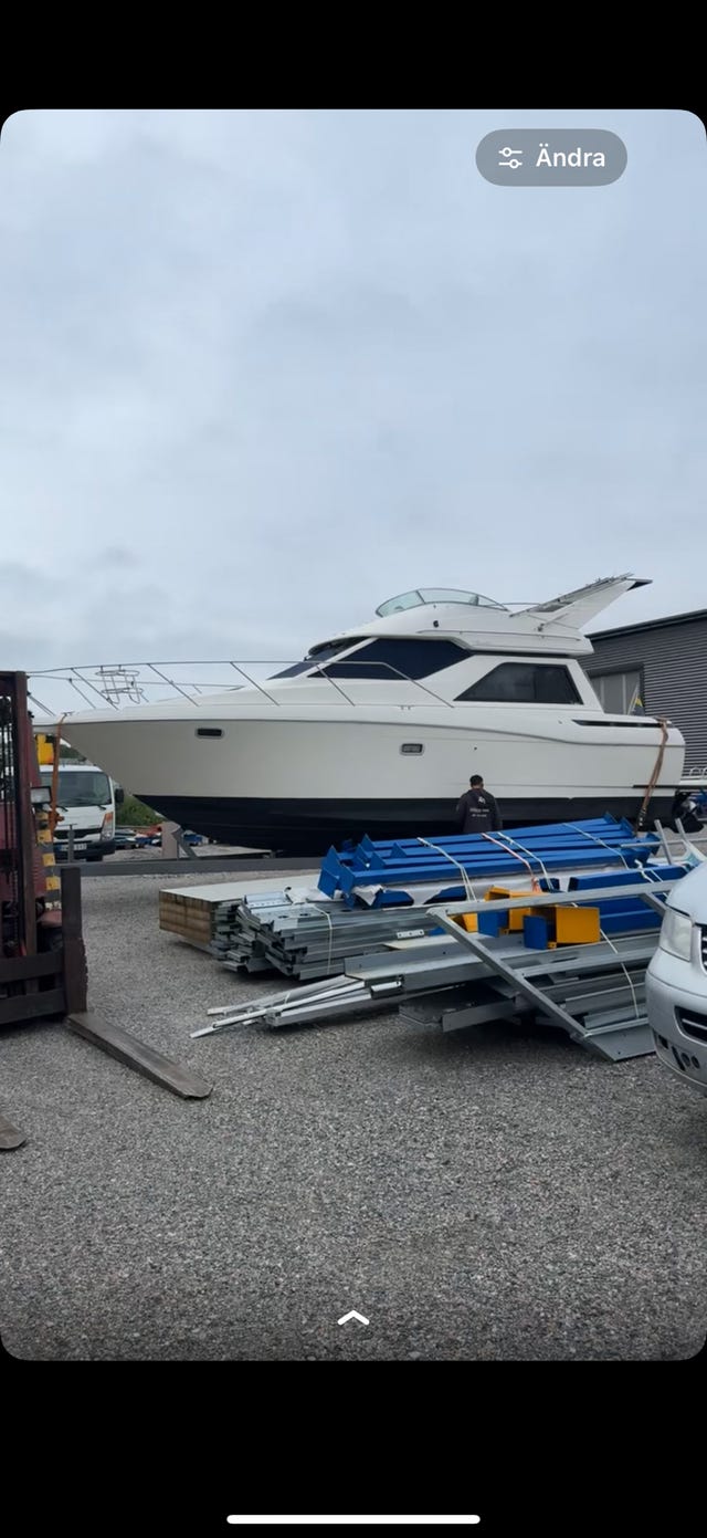 Bayliner 3258 avanti
