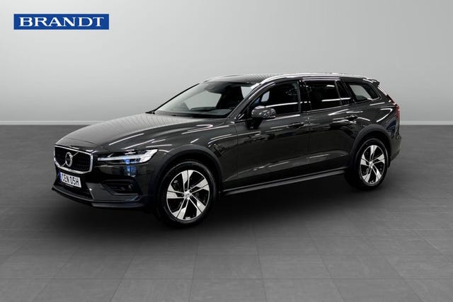 Volvo V60 Cross Country 2021