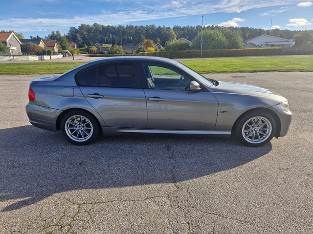 BMW 318d 2011
