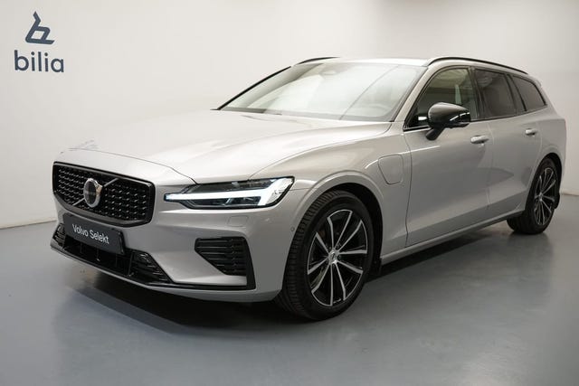 Volvo V60 2025