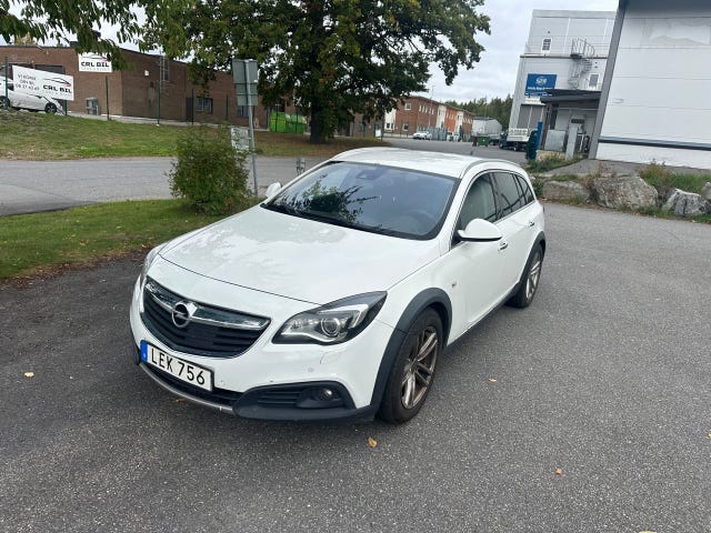 Opel Insignia Country Tourer 2016