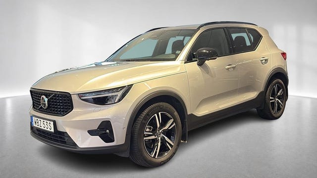 Volvo XC40 2025