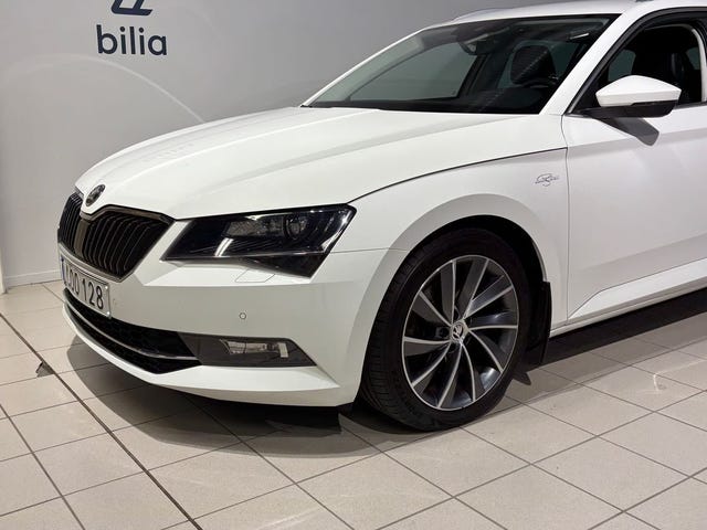Skoda Superb 2018 – bild 3