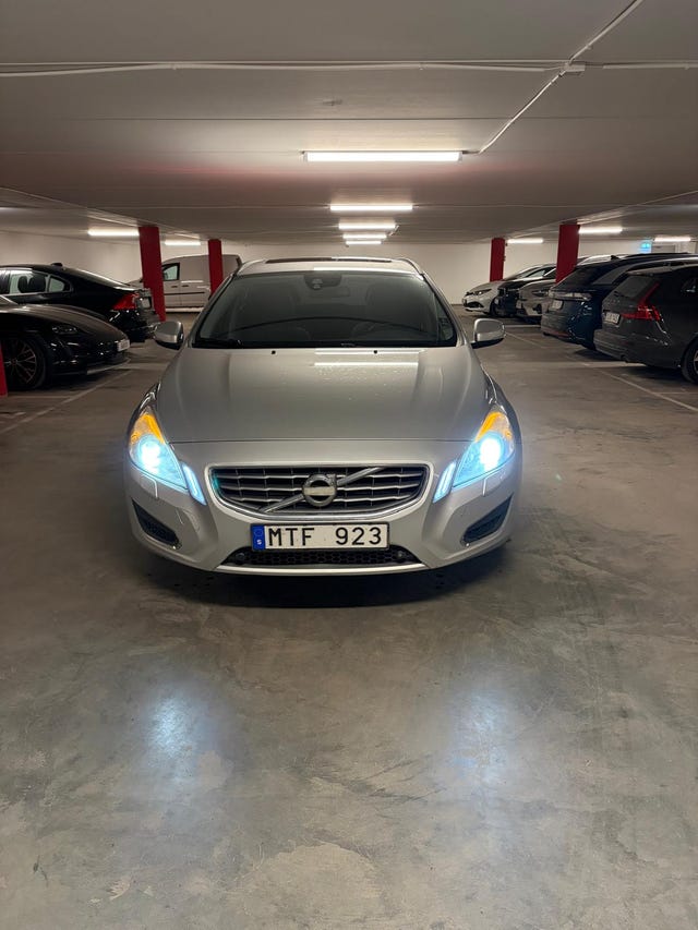 Volvo V60 2012