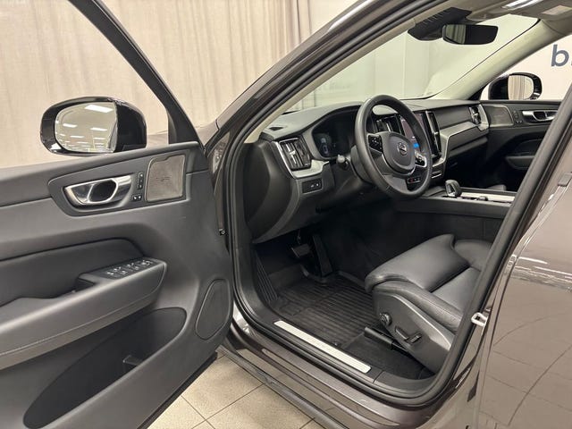 Volvo XC60 2025 – bild 4