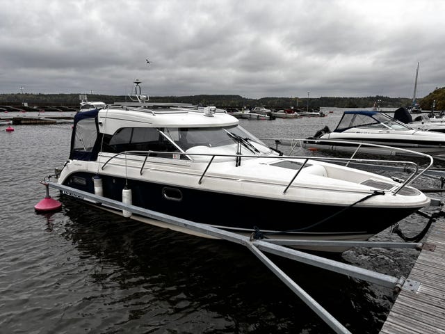 Höstpris - Aquador 23HT (med bromsad 3,500kg båttrailer vid önskemål)