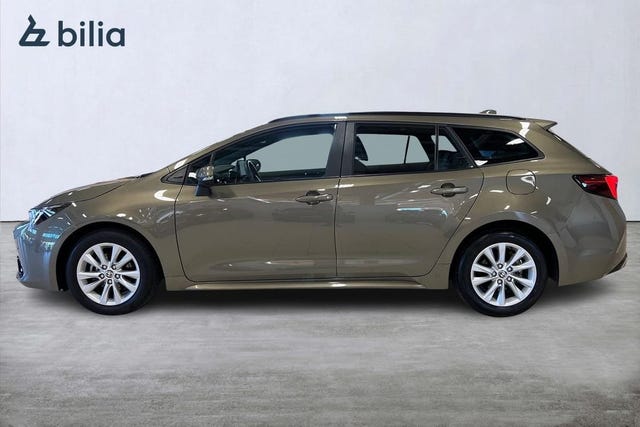 Toyota Corolla 2024 – bild 3