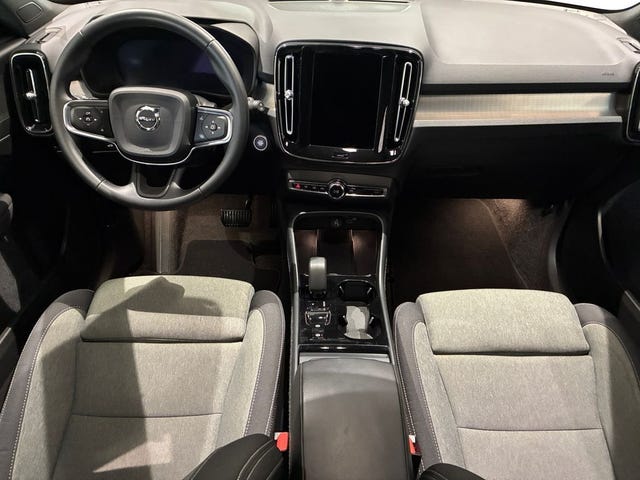 Volvo XC40 2025 – bild 4
