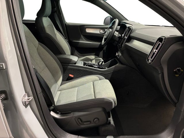 Volvo XC40 2025 – bild 3