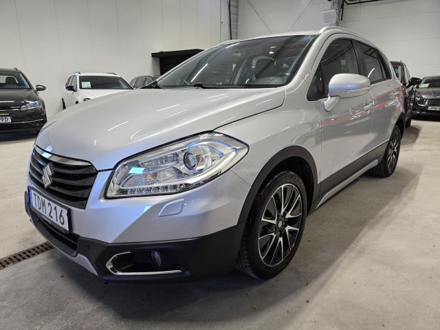 Suzuki S-Cross 2015