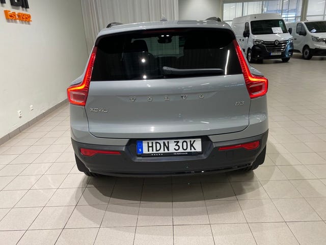 Volvo XC40 2025 – bild 4