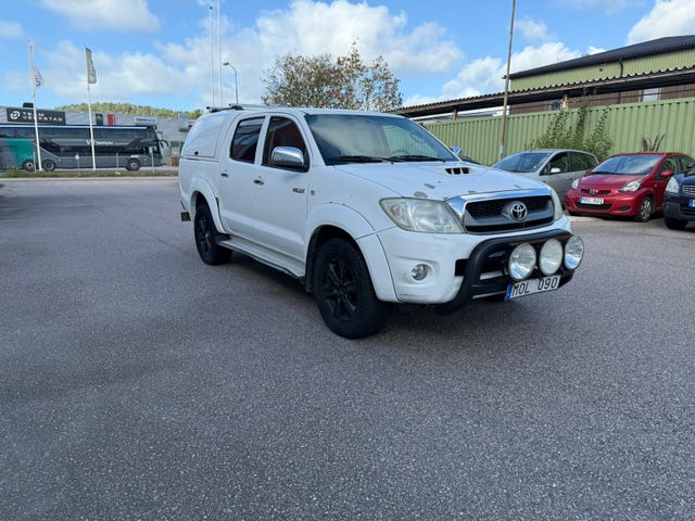Toyota HiLux 2011