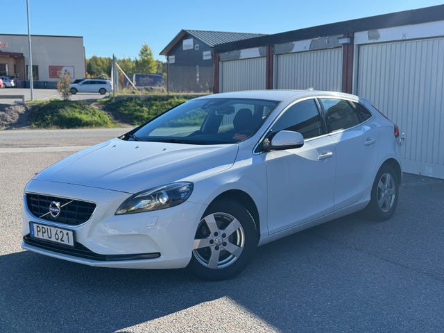 Volvo V40 2015