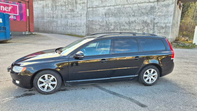 Volvo V70 2014