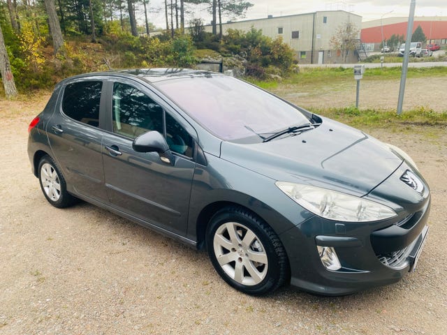 Peugeot 308 2011