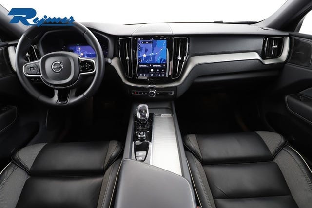Volvo XC60 2024 – bild 2