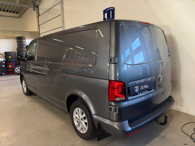 Volkswagen Transporter 2021 – bild 3