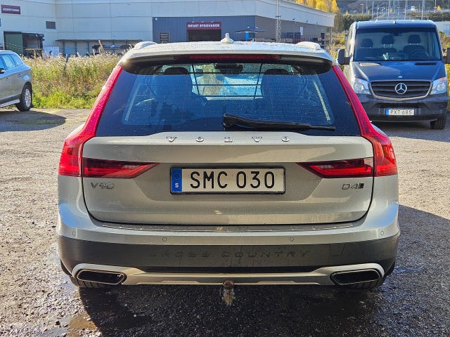 Volvo V90 Cross Country 2019 – bild 2