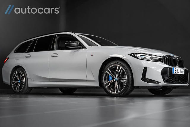 BMW 330e 2024
