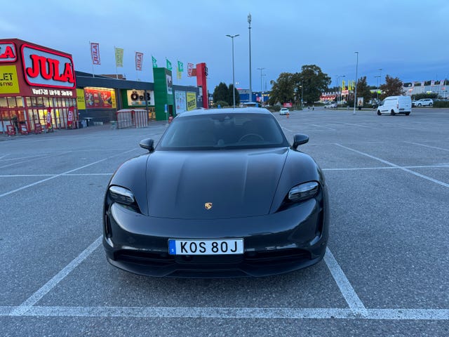 Porsche Taycan 2023