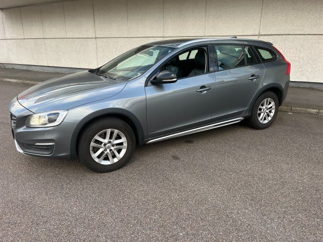 Volvo V60 Cross Country 2016 – bild 3
