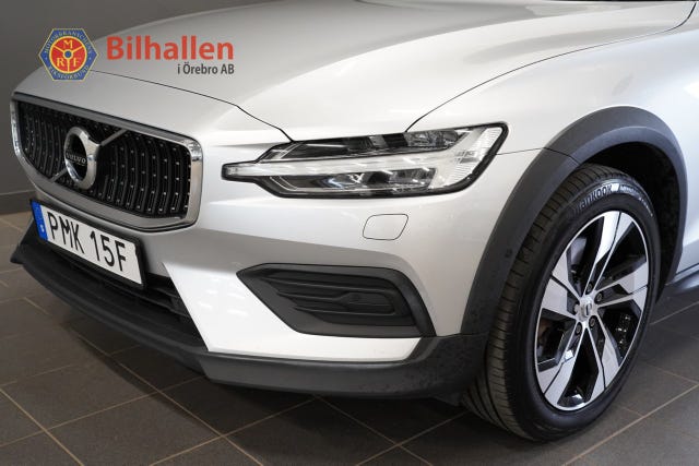 Volvo V60 Cross Country 2022 – bild 2