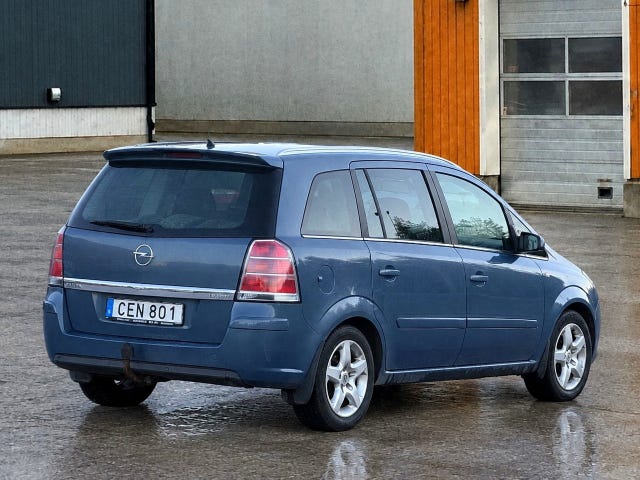Opel Zafira — bild 8 av 12