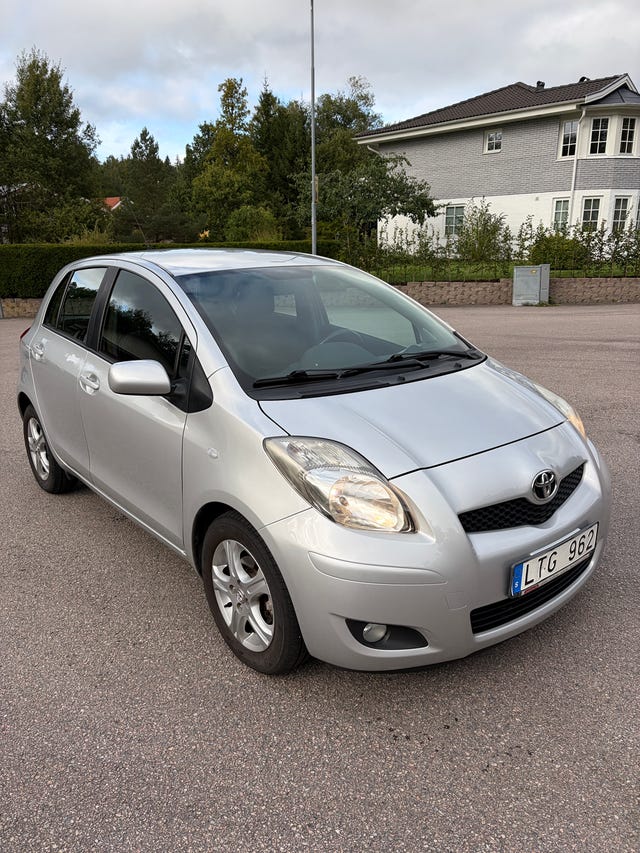 Toyota Yaris 2011