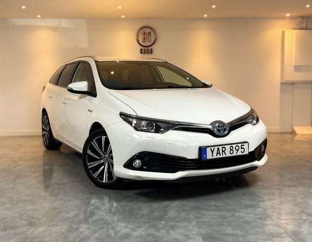 Toyota Auris 2015