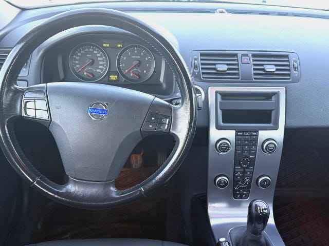 Volvo S40 — bild 10 av 11