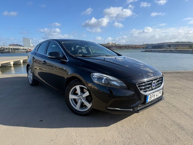 Volvo V40 2015