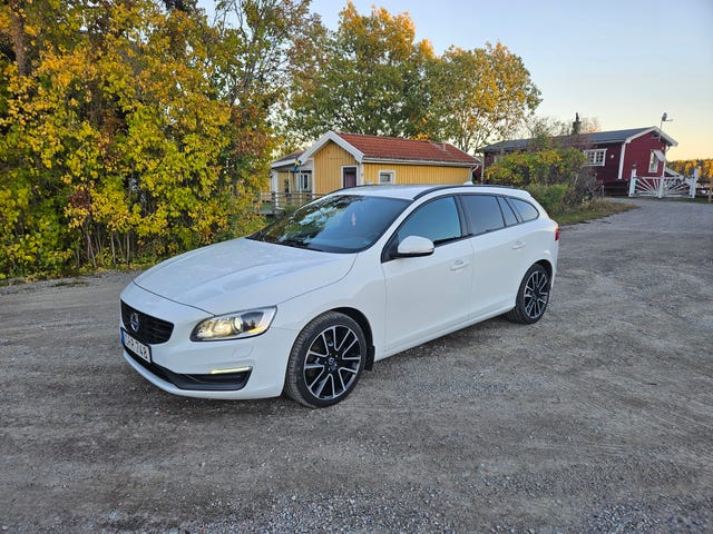 Volvo V60 2015