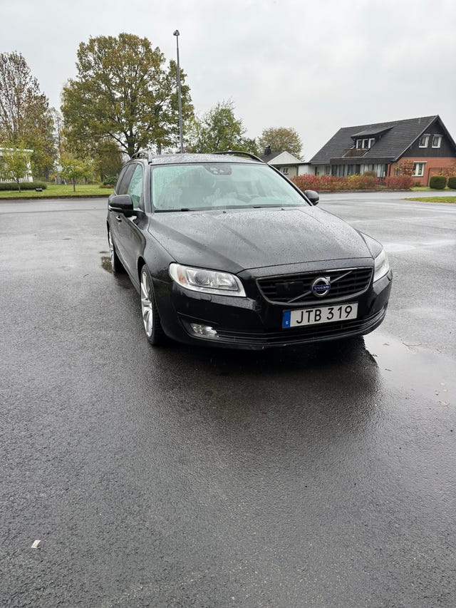 Volvo V70 2016