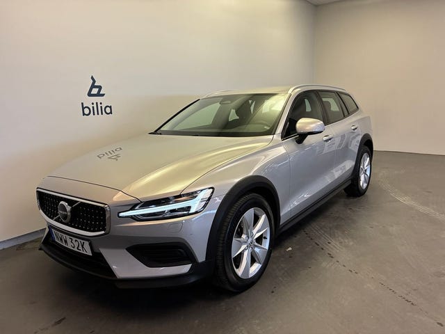 Volvo V60 Cross Country 2024