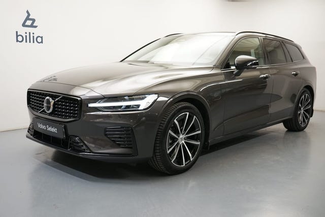 Volvo V60 2025