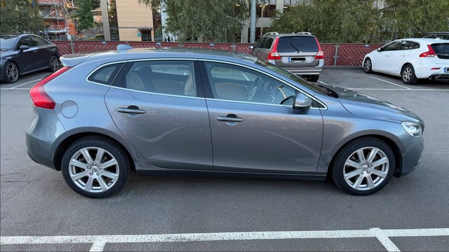 Volvo V40 2017