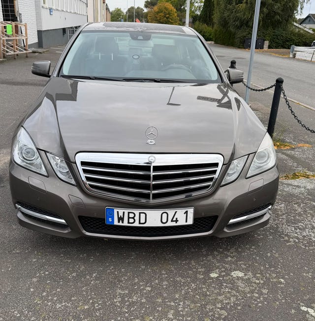 Mercedes-Benz E220 2011