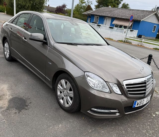 Mercedes-Benz E220 2011 – bild 2