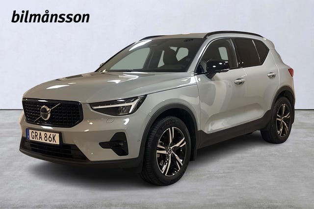 Volvo XC40 2025
