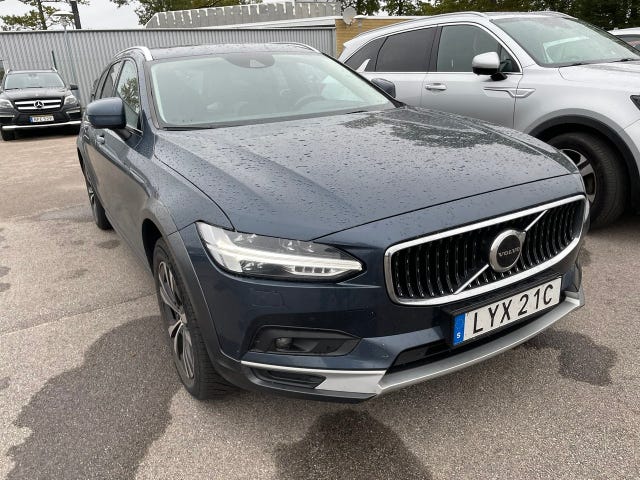Volvo V90 Cross Country 2021 – bild 2