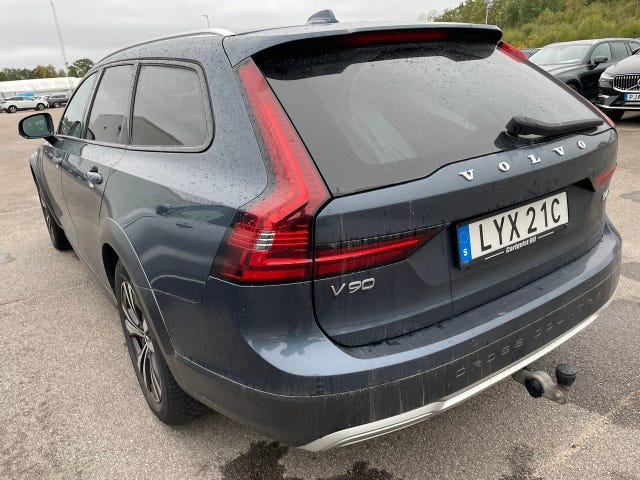 Volvo V90 Cross Country 2021 – bild 4