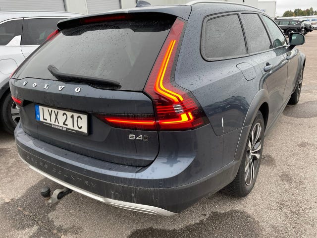 Volvo V90 Cross Country 2021 – bild 3