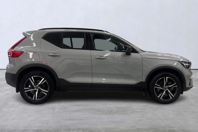 Volvo XC40 2025 – bild 3