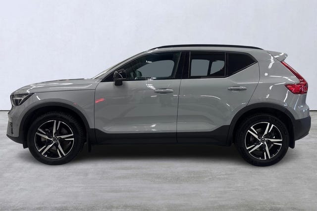 Volvo XC40 2025 – bild 2