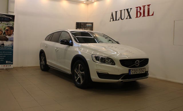 Volvo V60 Cross Country 2016