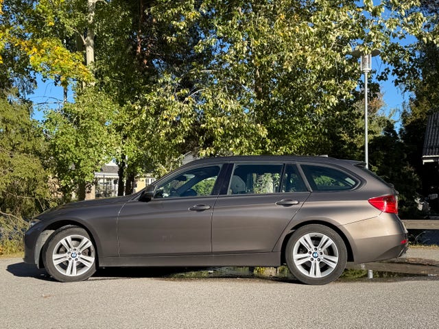 BMW 318d 2013 – bild 3