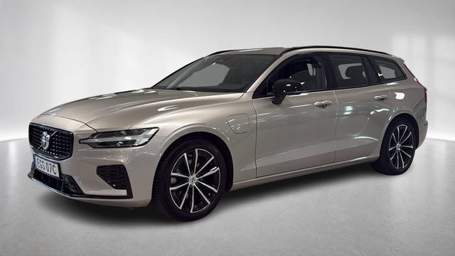 Volvo V60 2025