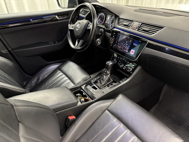 Skoda Superb 2018 – bild 4